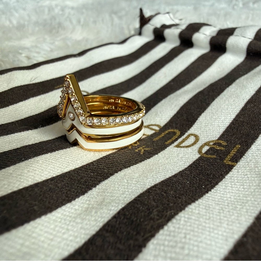 FINAL PRICE NWOT Henri Bendel 7 White Enamel Gold Tone Trio Stacked Rings Stack - Picture 3 of 11